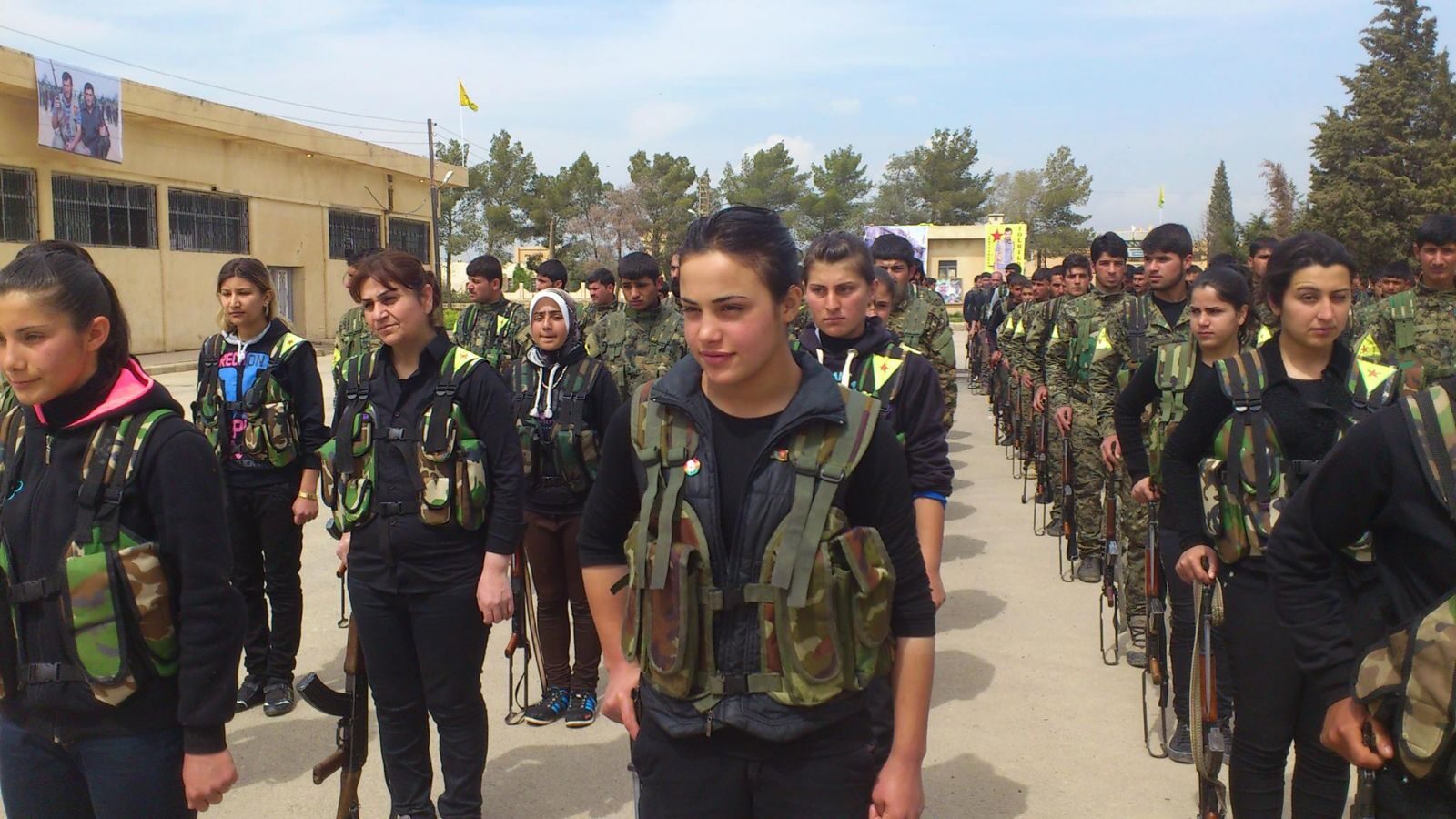 isis_women_2-5444184