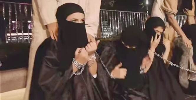 isis_women_3-9185638